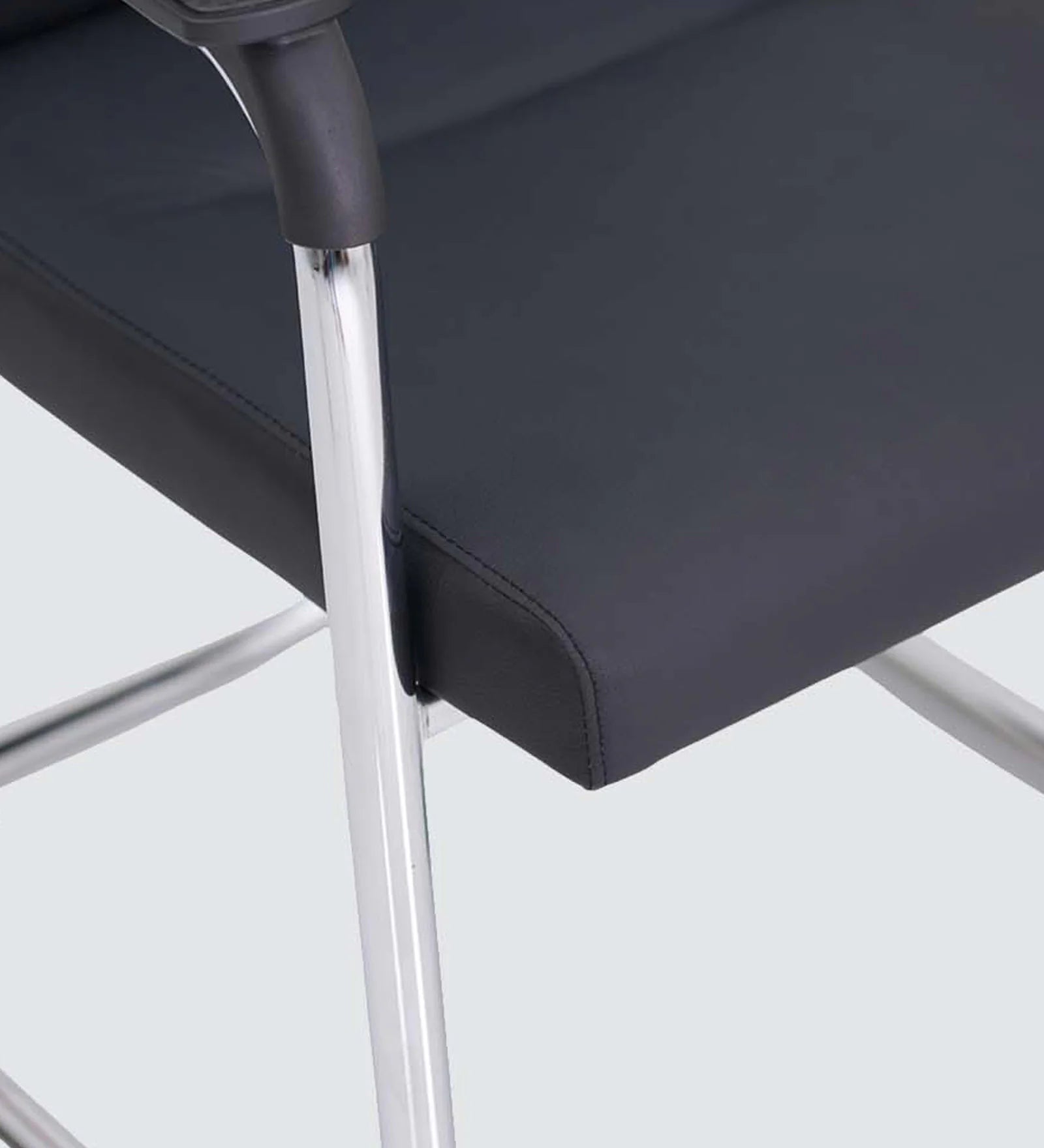 Bantia Melaka Malaysian Leatherette Visitor Chair In Black